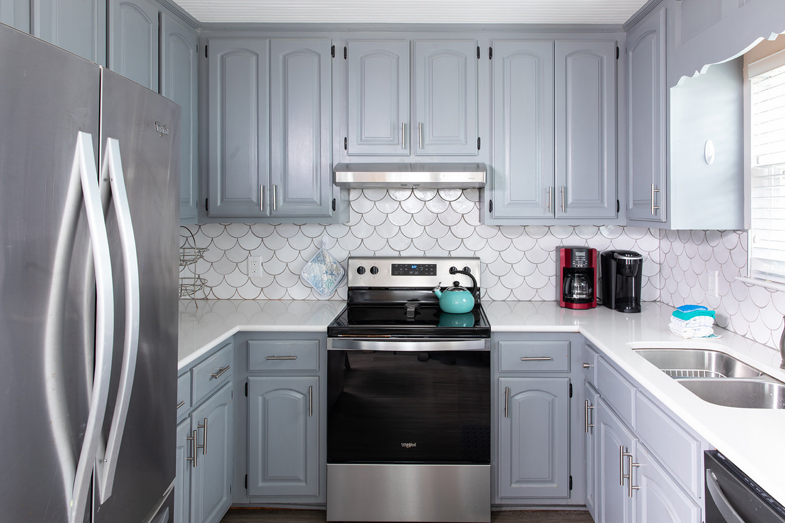 Kitchen with stainless appliances at Jellyfish Twist